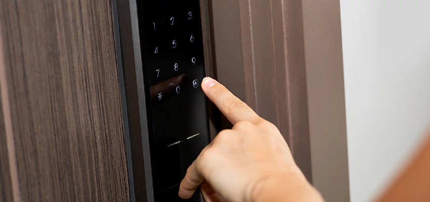 Smart Electric Locks Replacement Services in Lakeside, CA